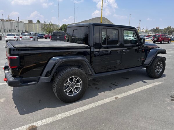 Jeep Gladiator JT 3.6 mojave 4x4 piel, 2024